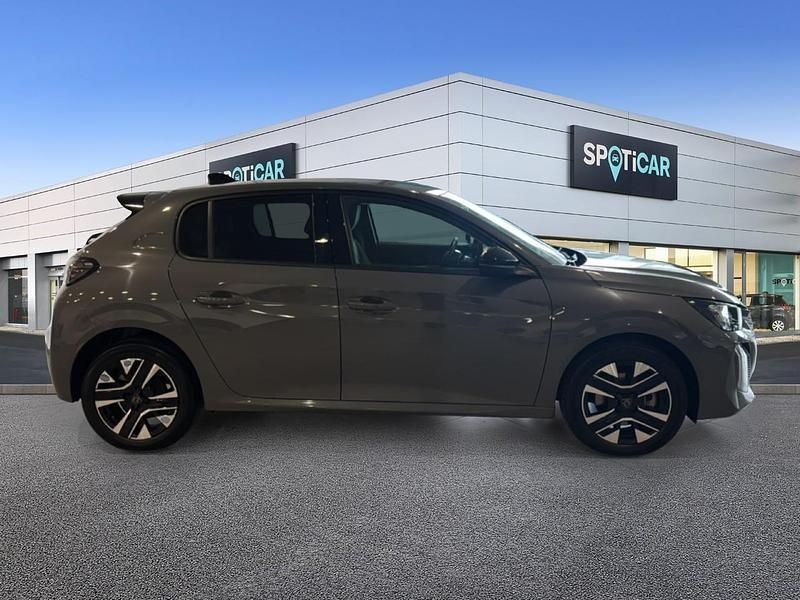 Usado Peugeot 208 Allure 110 CV (80 kW) 2025 Gris Utilitario