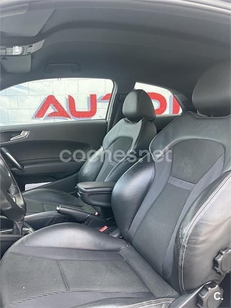 Usado Audi A1 Ambition 105 CV (77 kW) 2013 Gris / plata Utilitario