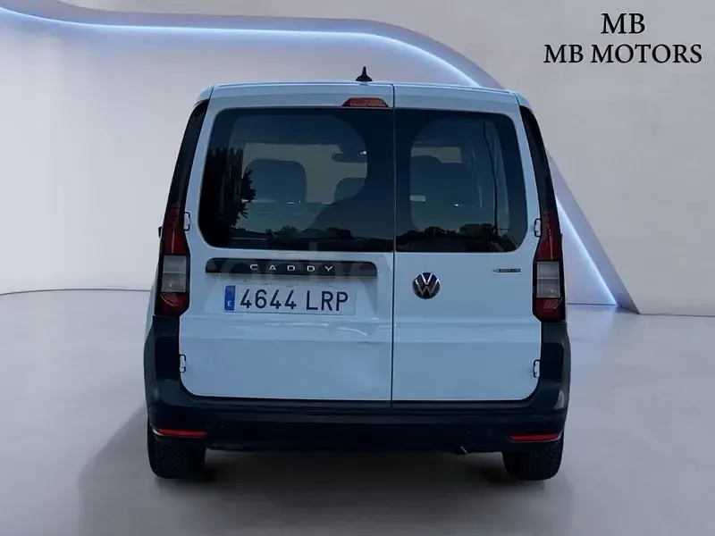 Usado VW Caddy 122 CV (89 kW) 2021 Blanco Monovolumen