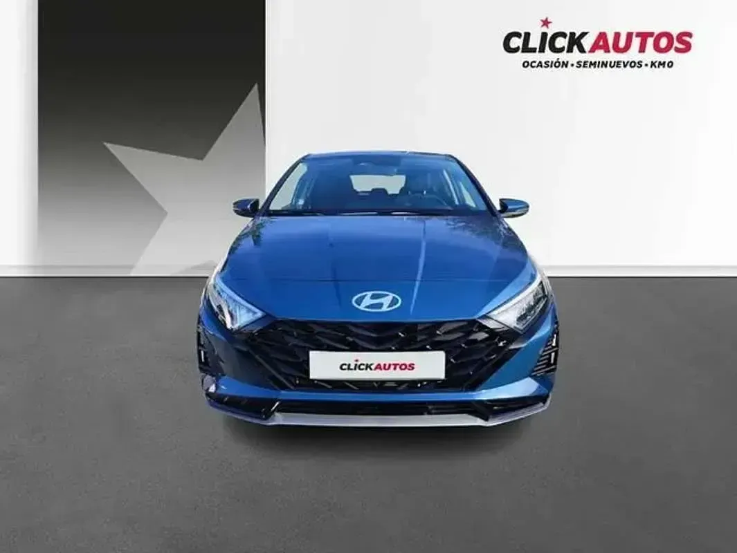 Usado Hyundai i20 101 CV (74 kW) 2025 Azul Utilitario