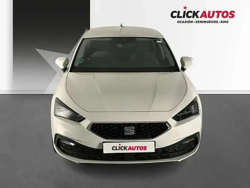 Usado Seat Leon Style 110 CV (80 kW) 2024 Blanco Utilitario
