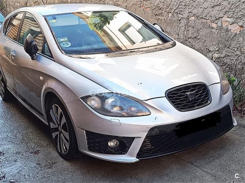 Gris / plata Usado 2010 Seat Leon FR Berlina | 6200 € (Precio justo) - Imagen 1/4