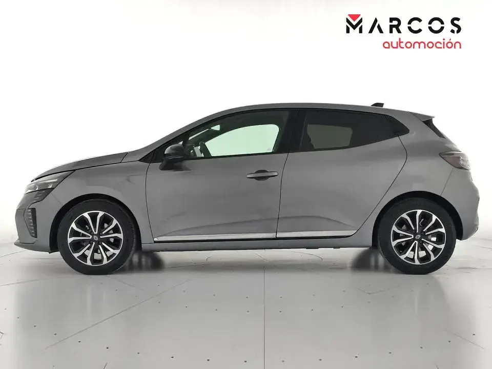 Usado Renault Clio Techno 100 CV (73 kW) 2025 Utilitario