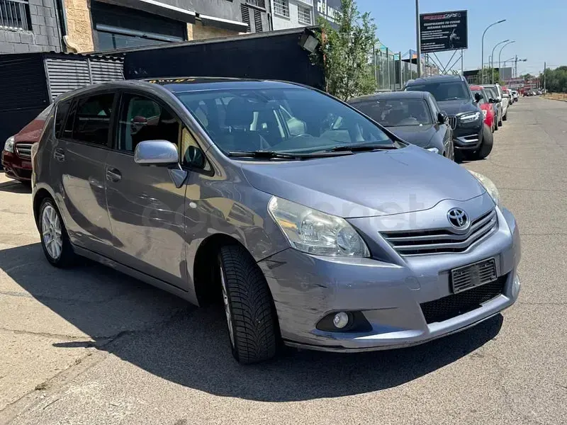 Usado Toyota Verso Advance 126 CV (92 kW) 2009 Azul Monovolumen