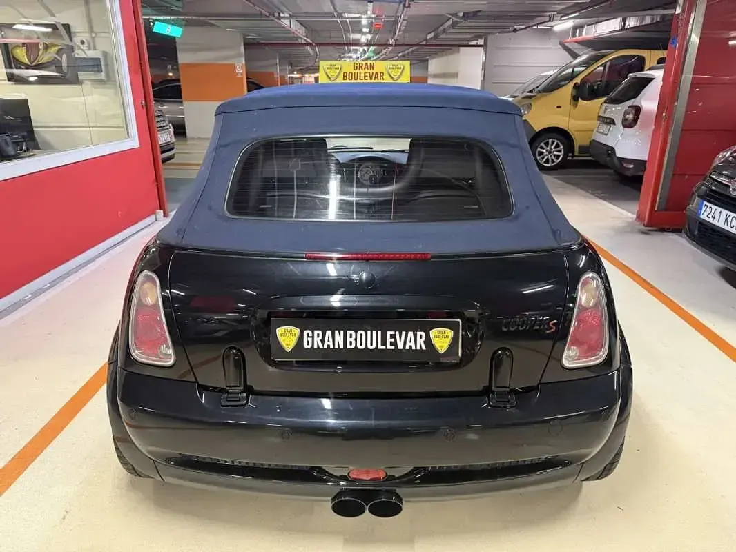 Usado Mini Cooper Cabriolet 170 CV (125 kW) 2006 Negro Descapotable