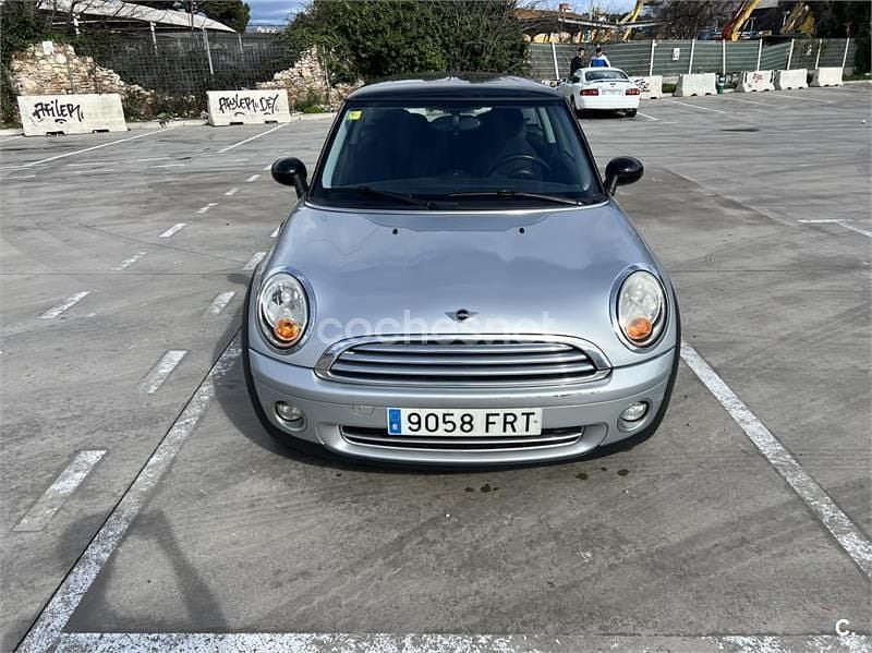 Usado Mini Cooper 120 CV (88 kW) 2007 Gris / plata Utilitario