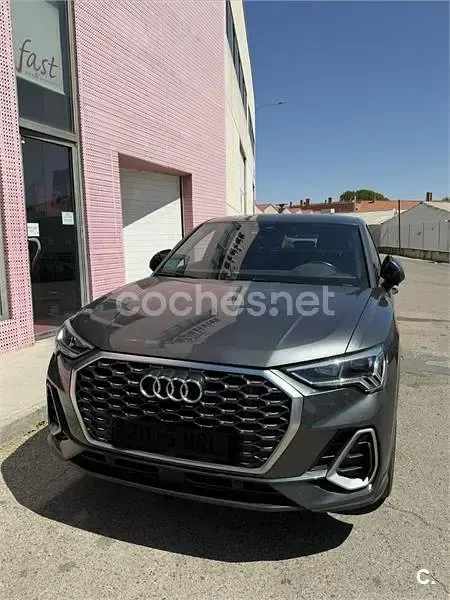 Usado Audi Q3 Sportback S-Line 150 CV (110 kW) 2024 Gris / plata SUV