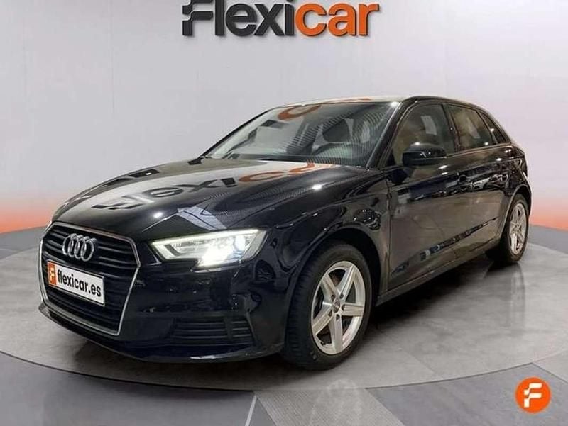 Usado Audi A3 Sportback 150 CV (110 kW) 2019 Negro Utilitario