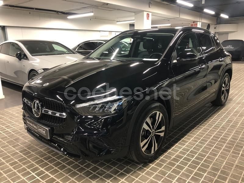 Negro Usado 2024 Mercedes GLA200 SUV | 38.900 € (Super precio) - Imagen 1/4