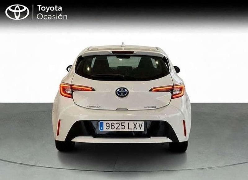 Usado Toyota Corolla Active 122 CV (89 kW) 2022 Blanco Utilitario
