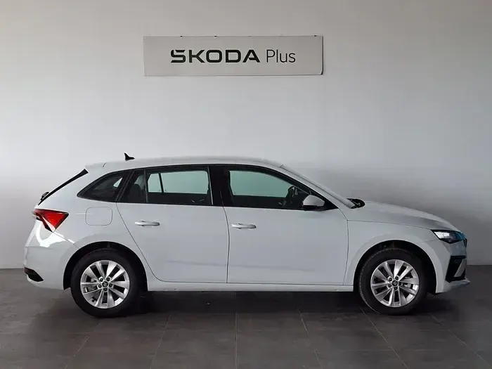 Nuevo Skoda Scala 116 CV (85 kW) 2025 Blanco Utilitario