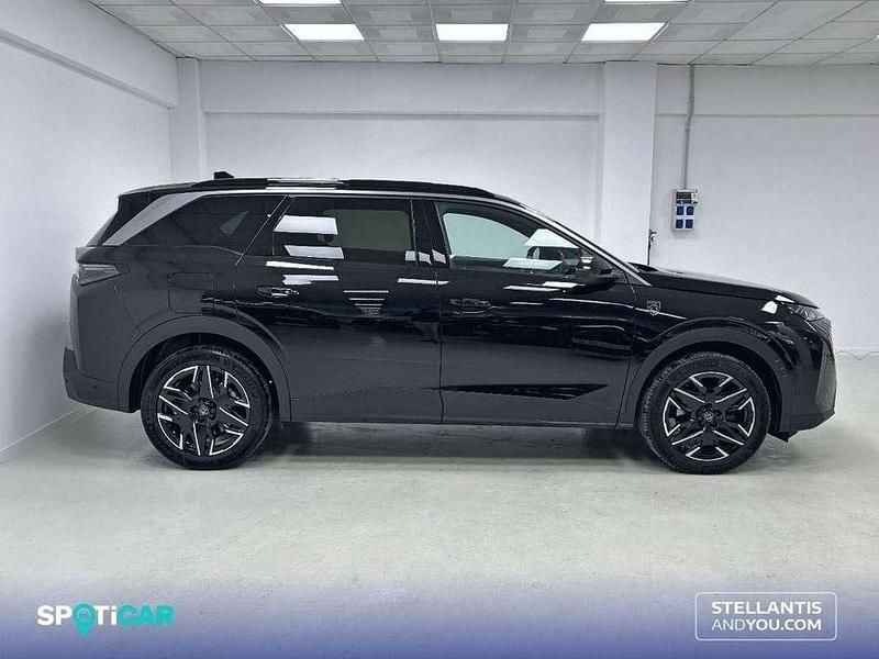 Usado Peugeot 5008 GT 147 CV (108 kW) 2025 Negro SUV