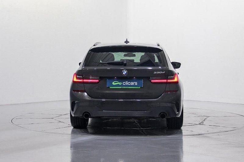 Usado BMW 330 286 CV (210 kW) 2022 Gris / plata Familiar