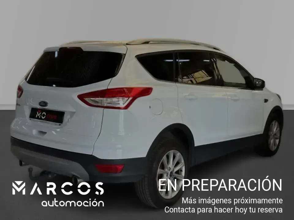 Usado Ford Kuga Titanium 120 CV (88 kW) 2016 SUV