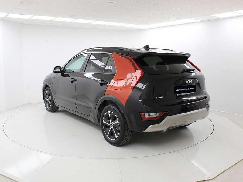 Usado Kia Niro 184 CV (135 kW) 2024 Negro SUV