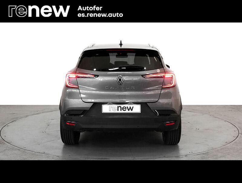 Usado Renault Captur Techno 100 CV (73 kW) 2025 Gris SUV