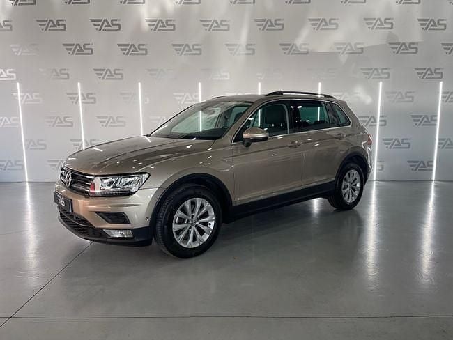 Usado VW Tiguan Sportline 150 CV (110 kW) 2016 Beige SUV