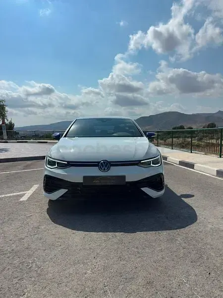 Usado VW Golf VIII R 333 CV (244 kW) 2023 Blanco Berlina