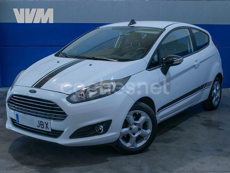 Blanco Usado 2014 Ford Fiesta Trend Berlina | 6490 € (Buen precio) - Imagen 1/4