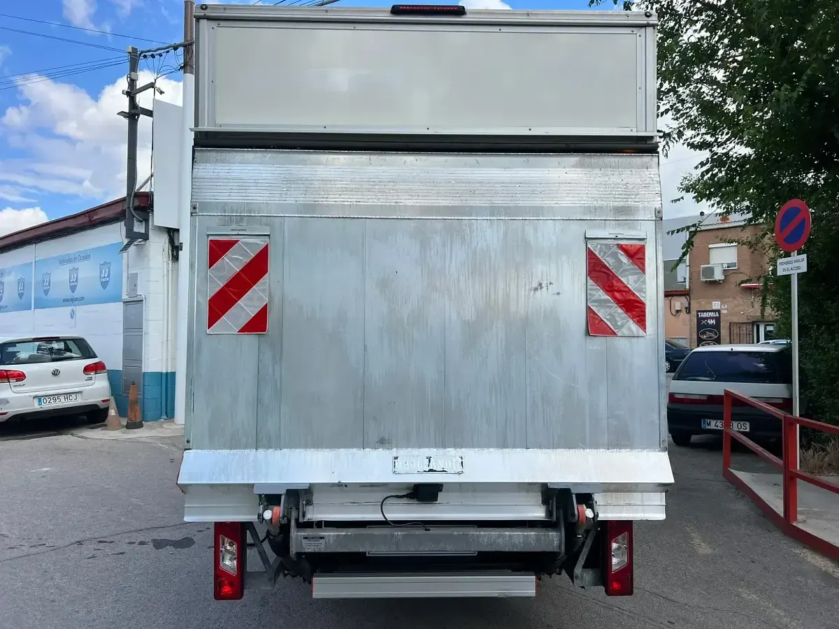 Usado Ford Transit Trend 165 CV (121 kW) 2022 Blanco