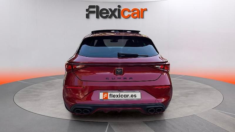 Usado Cupra Leon VZ 300 HP (220 kW) 2021 Vermelho Citadino