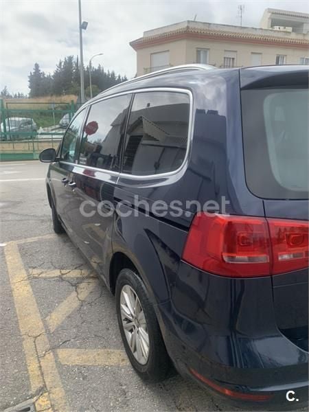 Usado VW Sharan Advance 140 CV (102 kW) 2015 Azul Monovolumen