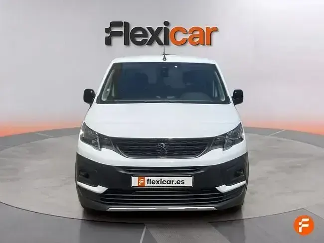 Usado Peugeot Rifter Active 100 CV (73 kW) 2022 Blanco Monovolumen