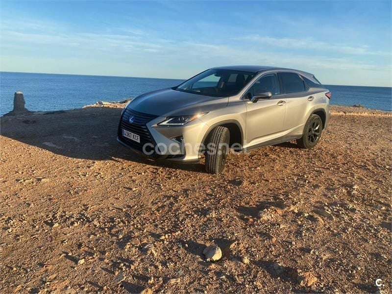 Usado Lexus RX450h Business Edition 313 CV (230 kW) 2017 Gris / plata SUV
