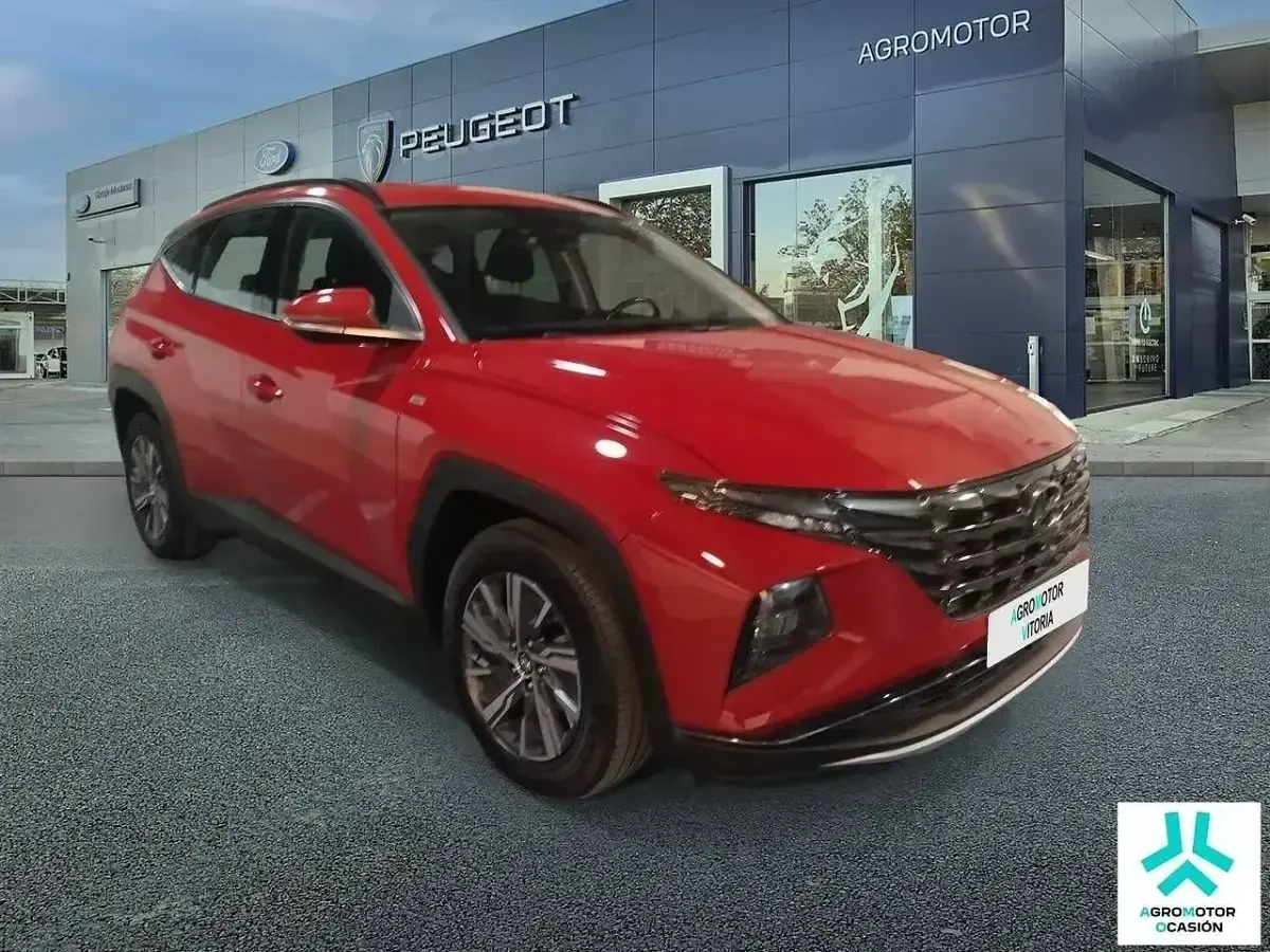 Usado Hyundai Tucson 137 CV (100 kW) 2021 Rojo SUV