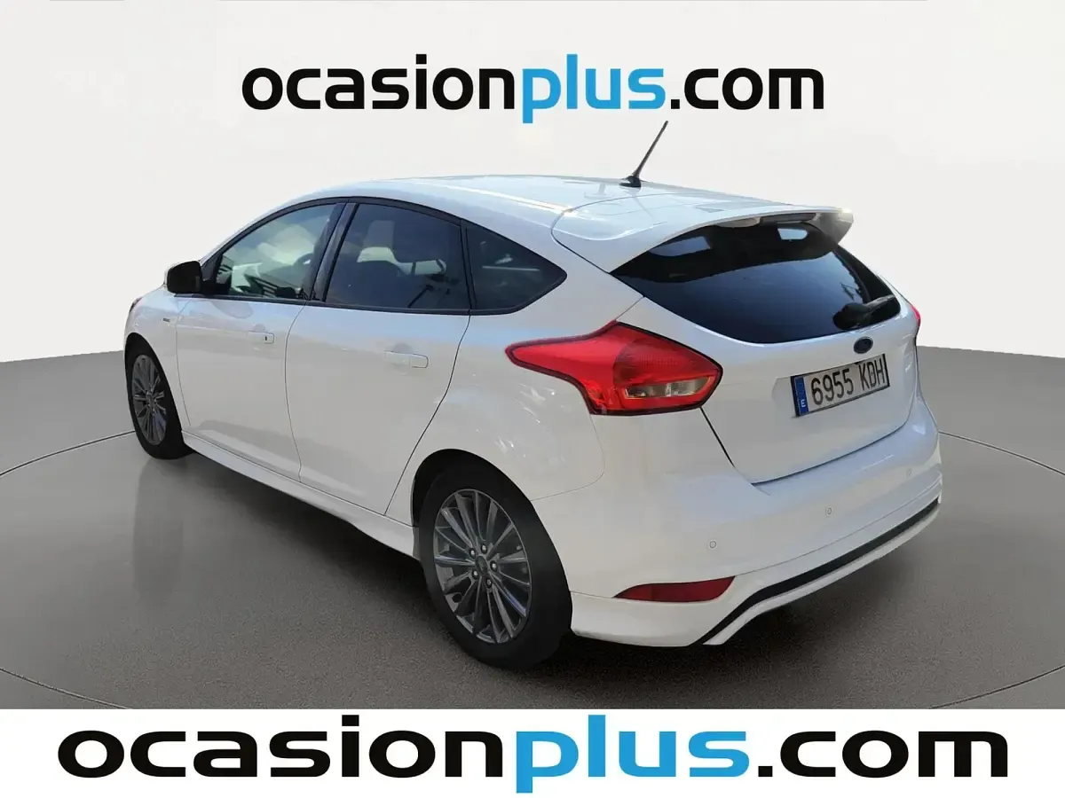 Usado Ford Focus ST-Line 125 CV (91 kW) 2017 Blanco Utilitario