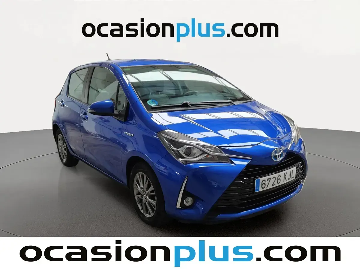 Usado Toyota Yaris Active 100 CV (73 kW) 2018 Azul Utilitario