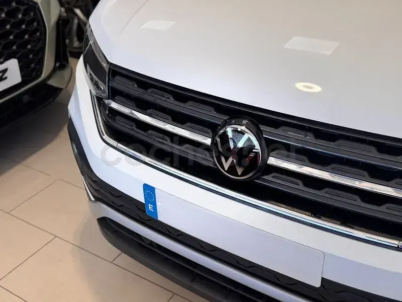 Usado VW T-Cross Advance 110 CV (80 kW) 2023 Blanco SUV