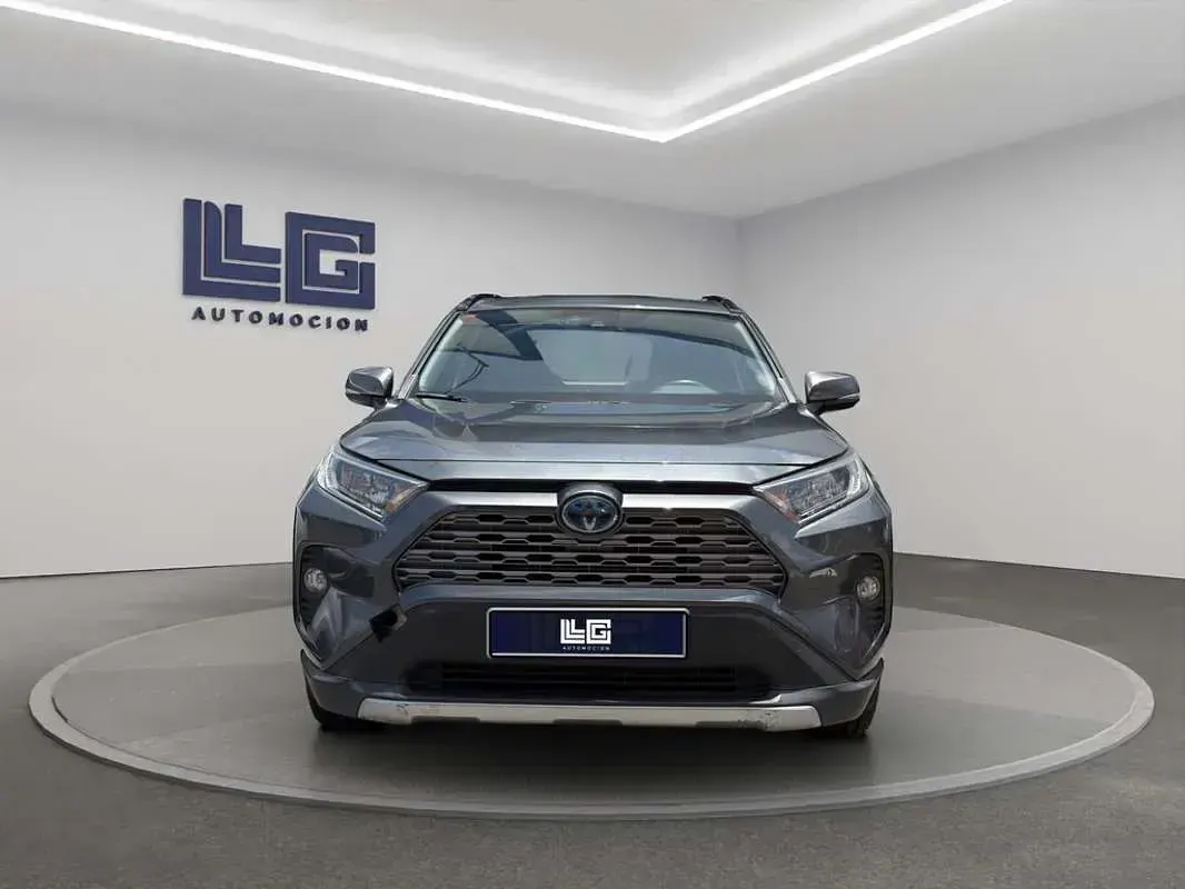 Usado Toyota RAV4 Hybrid Style 218 CV (160 kW) 2021 Gris SUV