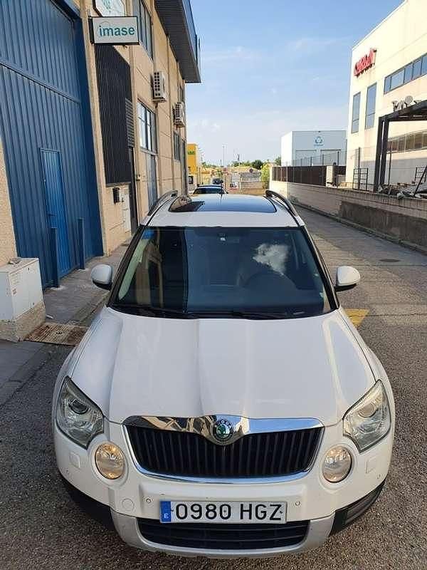 Usado Skoda Yeti Elegance 170 CV (125 kW) 2011 Blanco SUV