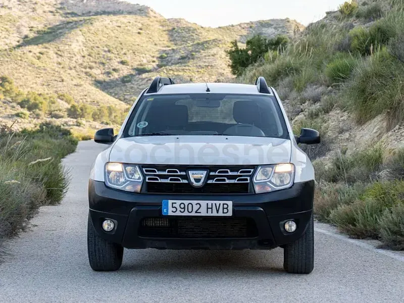Usado Dacia Duster Ambiance 110 CV (80 kW) 2013 Blanco SUV