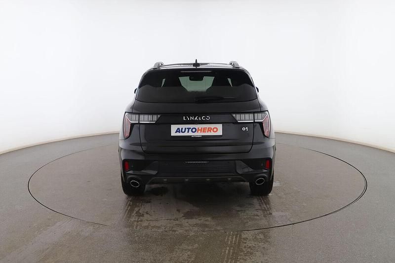 Usado Lynk & Co 01 261 CV (191 kW) 2022 Negro SUV