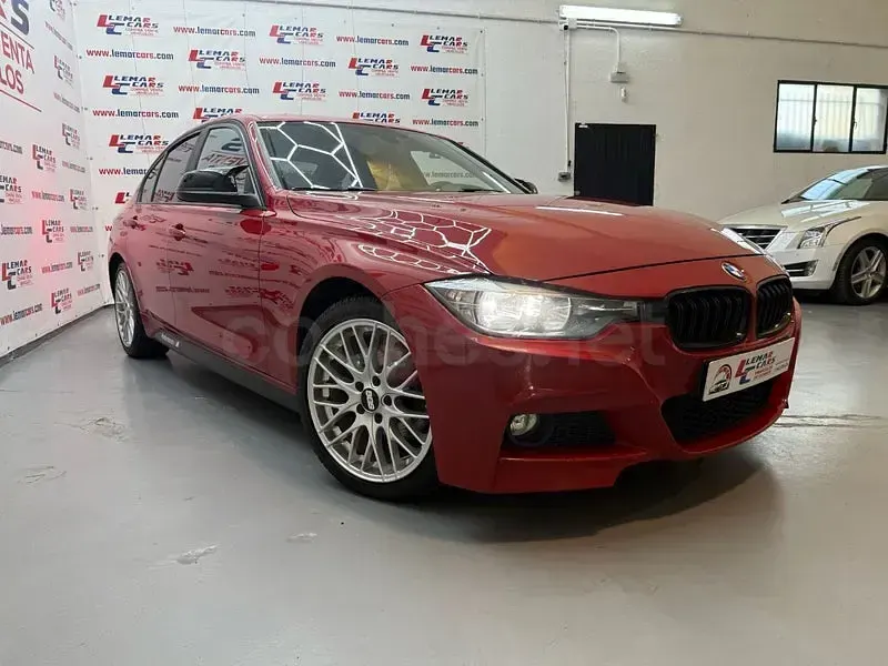 Usado BMW 320 Advantage 184 CV (135 kW) 2016 Rojo Berlina