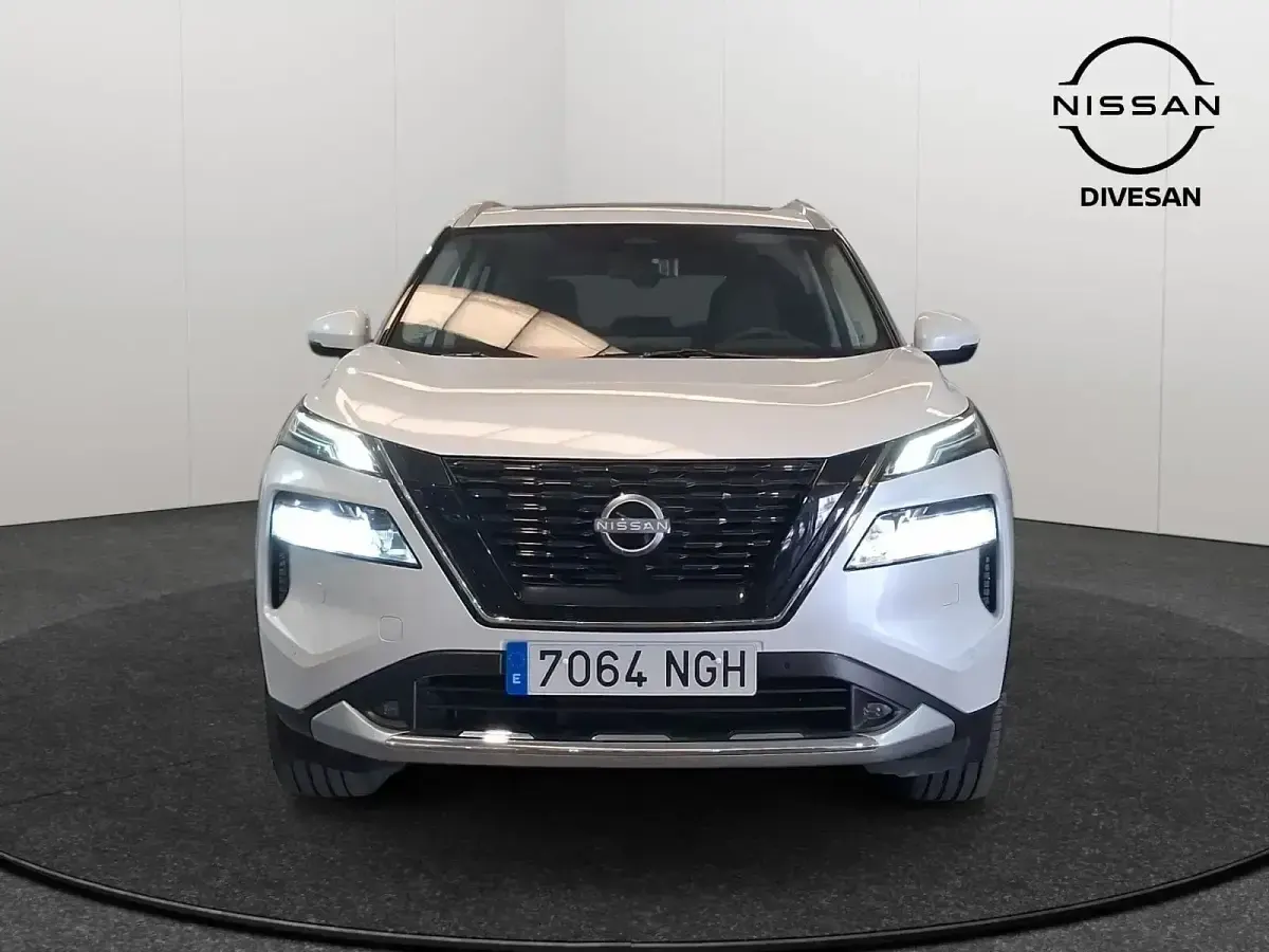 Usado Nissan X-Trail Tekna 204 CV (150 kW) 2025 Blanco SUV