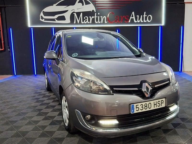 Usado Renault Grand Scénic III Dynamique 110 CV (80 kW) 2013 Gris / plata Monovolumen