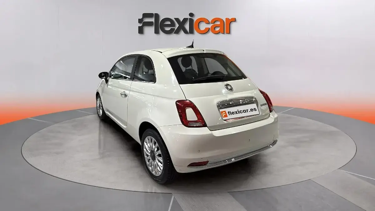 Usado Fiat 500 Dolcevita 71 CV (52 kW) 2023 Blanco Berlina
