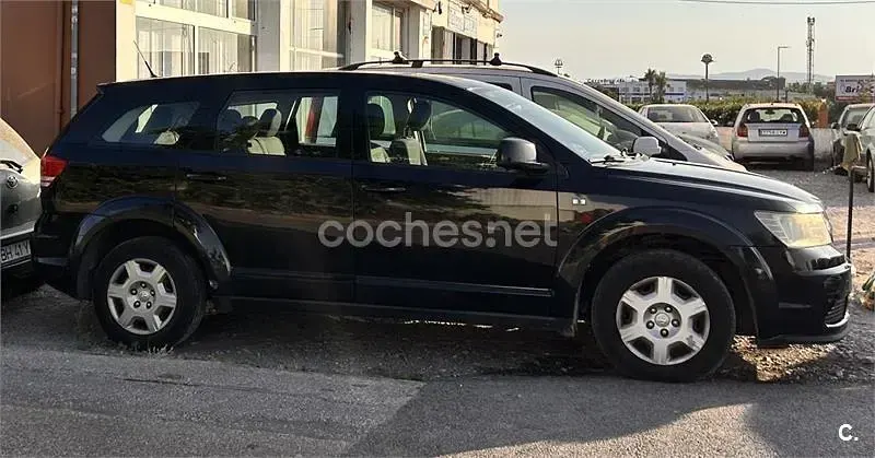 Usado Dodge Journey SE 140 CV (102 kW) 2010 Negro SUV