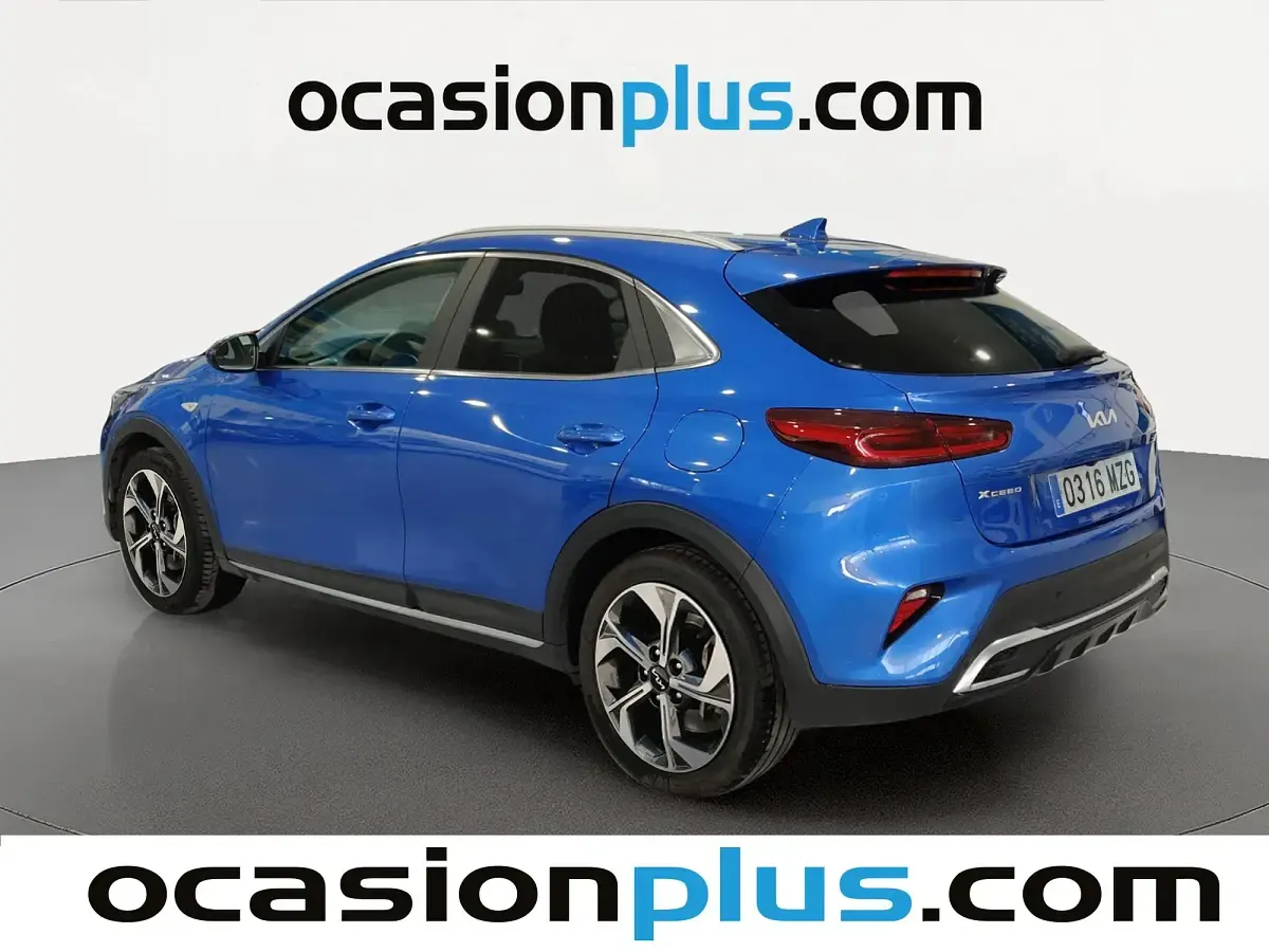 Usado Kia XCeed 101 CV (74 kW) 2025 Azul SUV