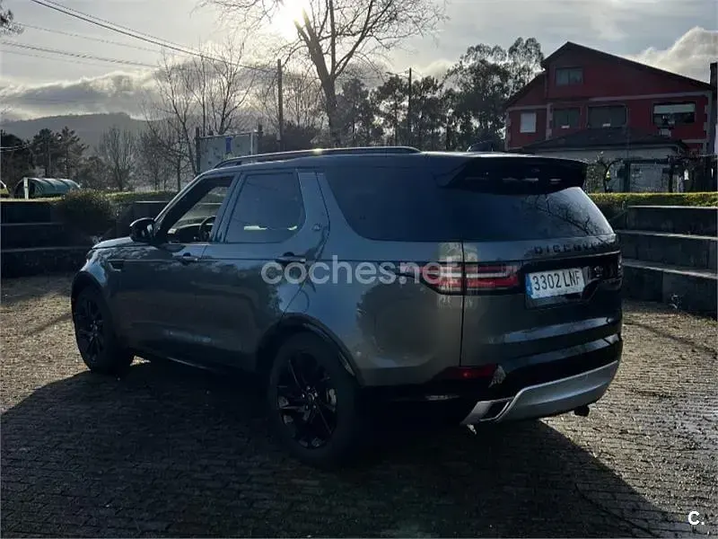 Usado Land Rover Discovery HSE Luxury 240 CV (176 kW) 2020 Gris / plata SUV