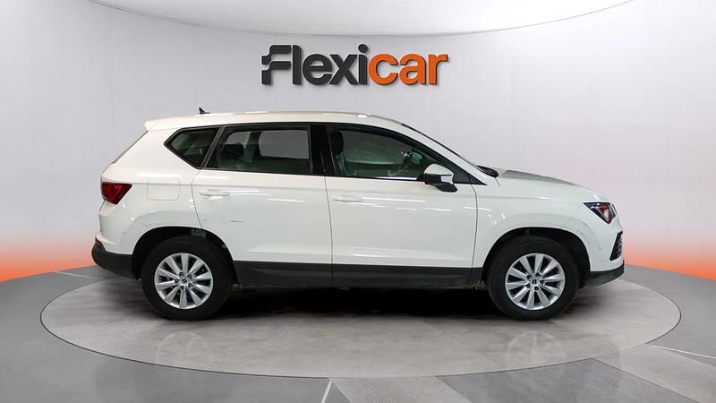 Begagnad Seat Ateca Reference 110 HK (80 kW) 2023 Vit SUV