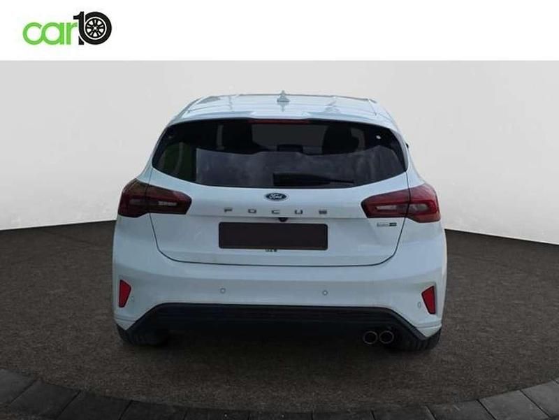 Usado Ford Focus ST-Line 125 CV (91 kW) 2022 Blanco Berlina