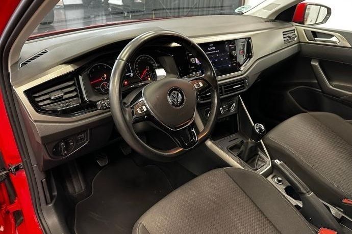 Usado VW Polo Advance 95 CV (69 kW) 2019 Rojo Utilitario