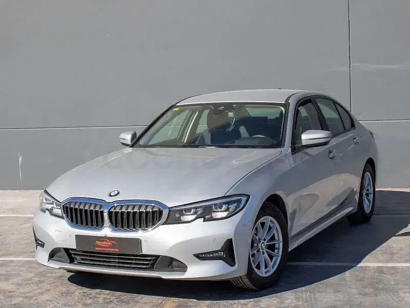 Usado BMW 320e Comfort Edition 190 CV (139 kW) 2021 Gris / plata Berlina