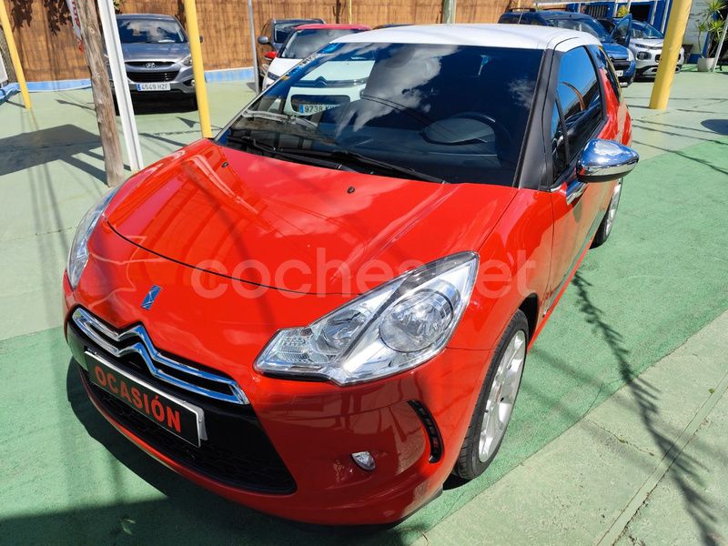 Rojo Usado 2010 Citroën DS3 Berlina | 7900 € (Precio justo) - Imagen 1/4