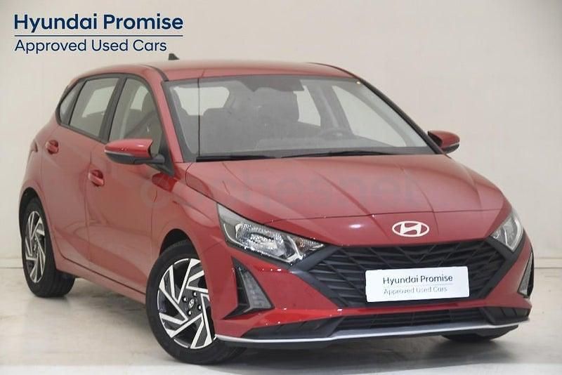 Nuevo Hyundai i20 100 CV (73 kW) 2025 Rojo Utilitario