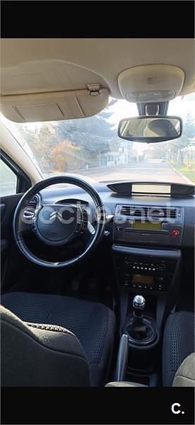 Usado Citroën C4 VTR Sport 110 CV (80 kW) 2005 Gris / plata Berlina